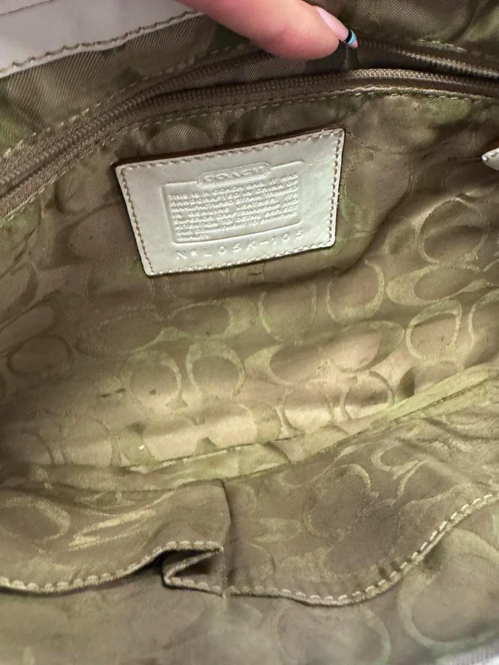 Rare Coach Legacy Straw Tote 🤍✨ - Picture 6 of 6